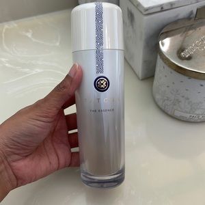 New without box tatcha the essence